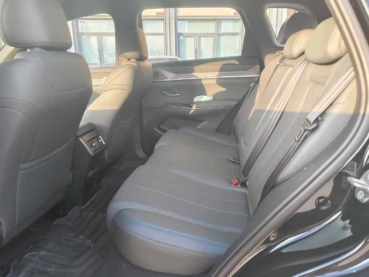 2025 BYD Song Pro 1.5L 101HP L4 E-CVT PHEV 12.9KWH,autocango,china used car exporter,china ev exporter,chinese used car exporter,chinese used ev exporter