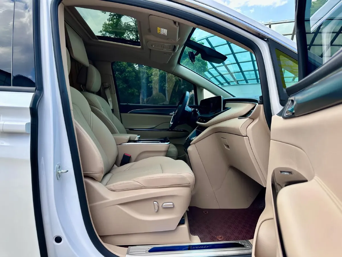 2025 Buick GL8 1.5T 180HP L4 2DHT PHEV,autocango,china used car exporter,china ev exporter,chinese used car exporter,chinese used ev exporter