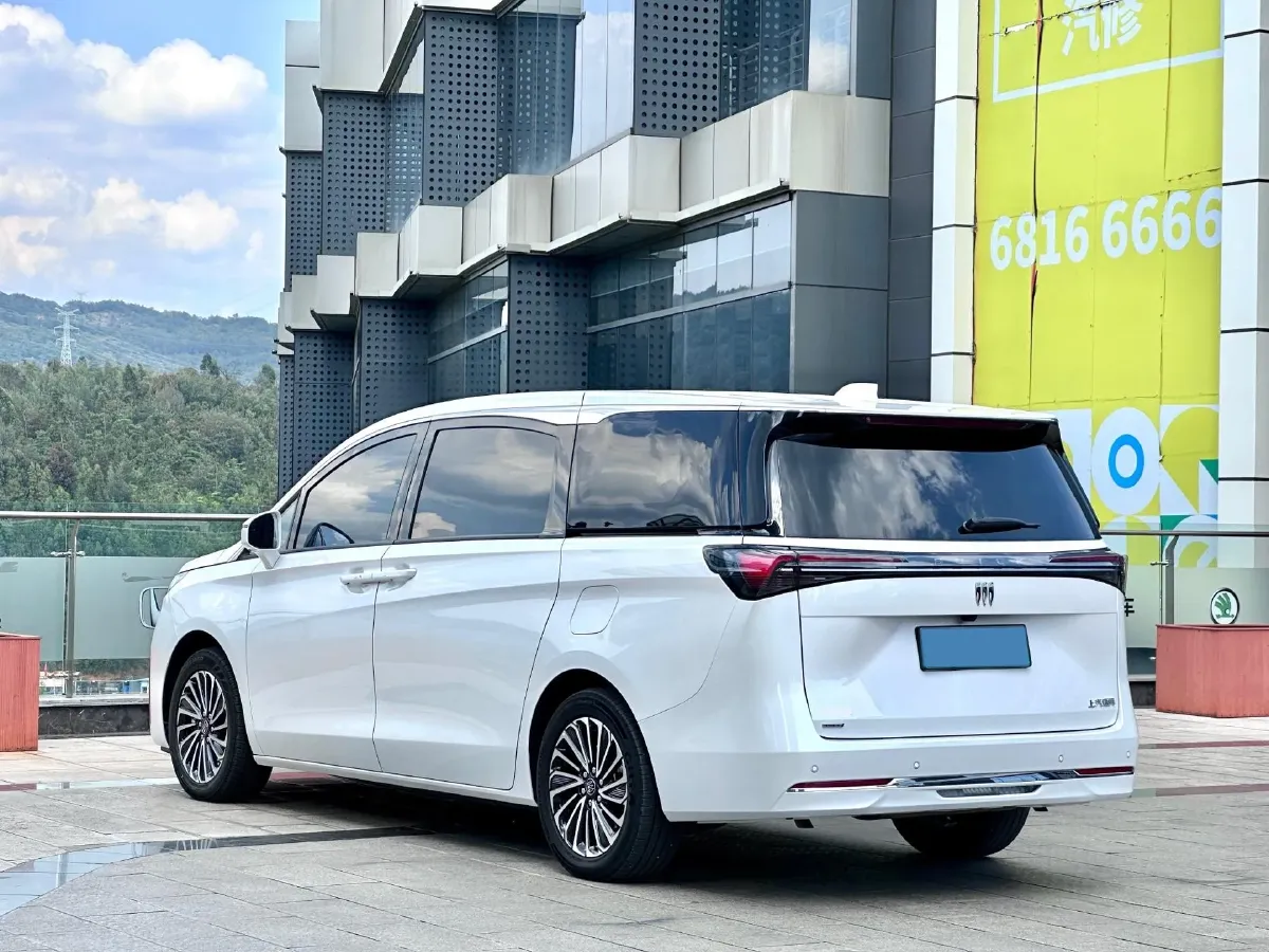 2025 Buick GL8 1.5T 180HP L4 2DHT PHEV,autocango,china used car exporter,china ev exporter,chinese used car exporter,chinese used ev exporter