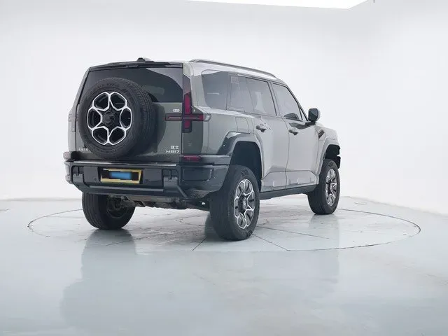 2025 M Hero WarriorM817 1.5T 197HP L4 PHEV,autocango,china used car exporter,china ev exporter,chinese used car exporter,chinese used ev exporter