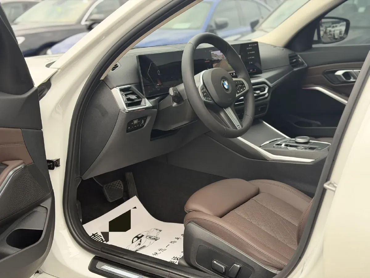 2024 BMW 3 Series 2.0T 184HP L4 8AT,autocango,china used car exporter,china ev exporter,chinese used car exporter,chinese used ev exporter