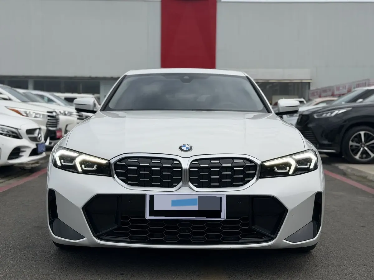 2024 BMW 3 Series 2.0T 184HP L4 8AT,autocango,china used car exporter,china ev exporter,chinese used car exporter,chinese used ev exporter