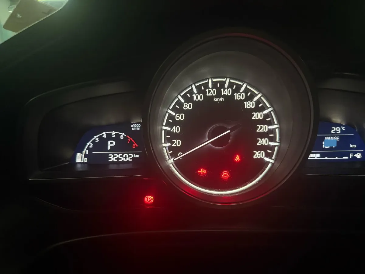 2017 Mazda 3 Axela 1.5L 117HP L4 6AT,autocango,china used car exporter,china ev exporter,chinese used car exporter,chinese used ev exporter