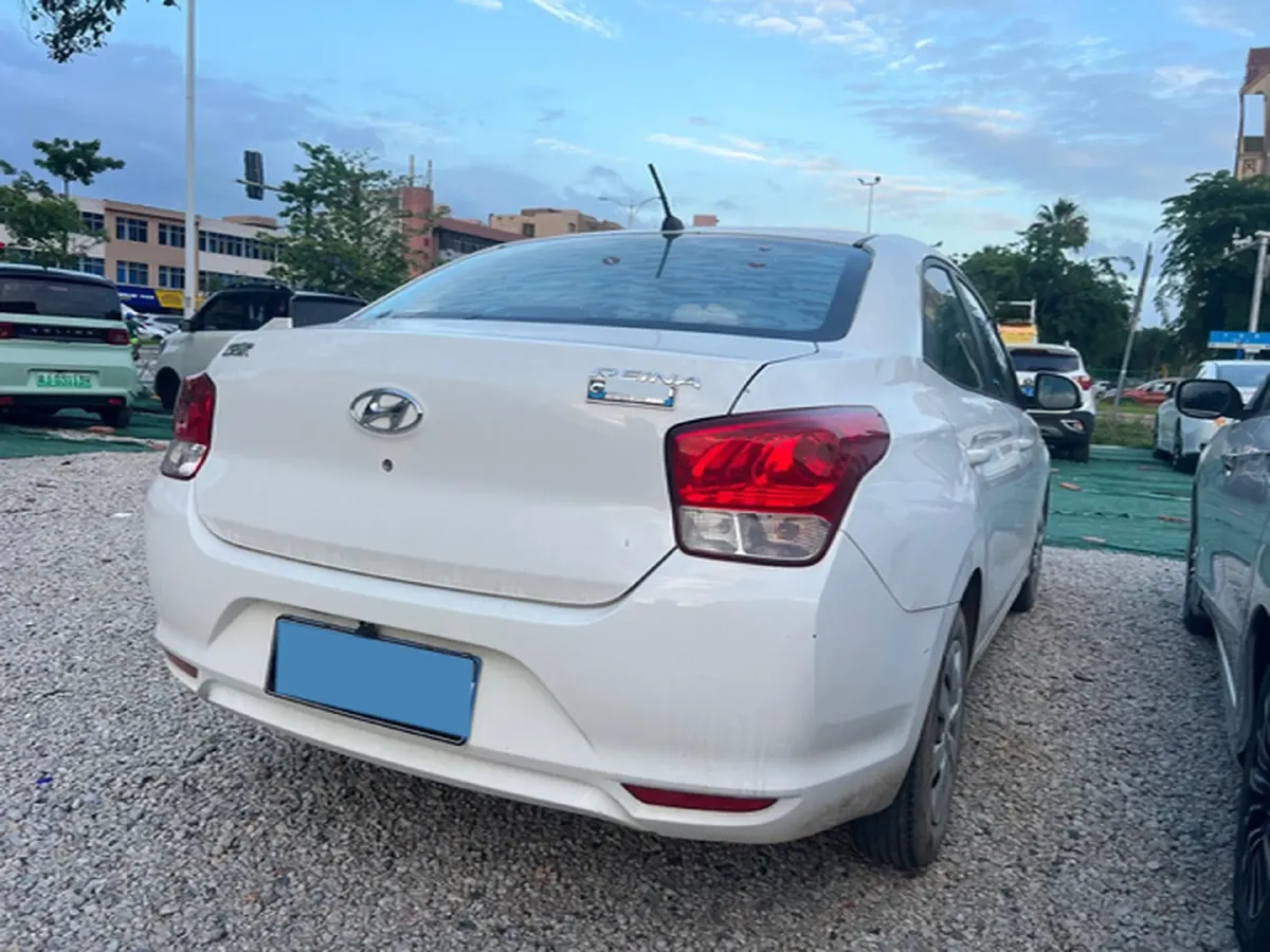 2017 Hyundai Reina 1.4L 95HP L4 5MT,autocango,china used car exporter,china ev exporter,chinese used car exporter,chinese used ev exporter