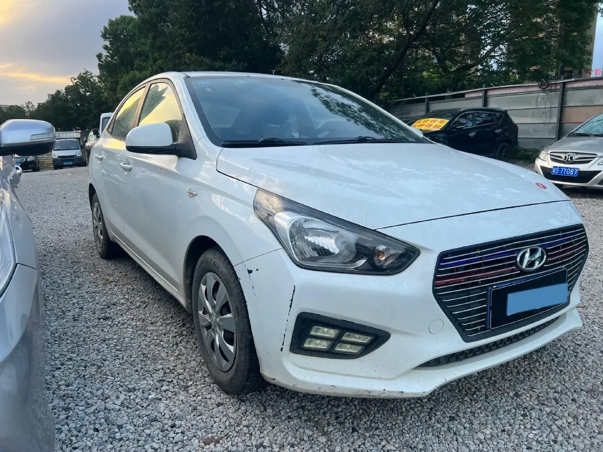 2017 Hyundai Reina 1.4L 95HP L4 5MT,autocango,china used car exporter,china ev exporter,chinese used car exporter,chinese used ev exporter
