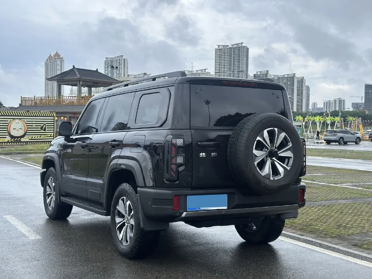 2024 Beijing BJ40 2.0T 245HP L4 8AT,autocango,china used car exporter,china ev exporter,chinese used car exporter,chinese used ev exporter