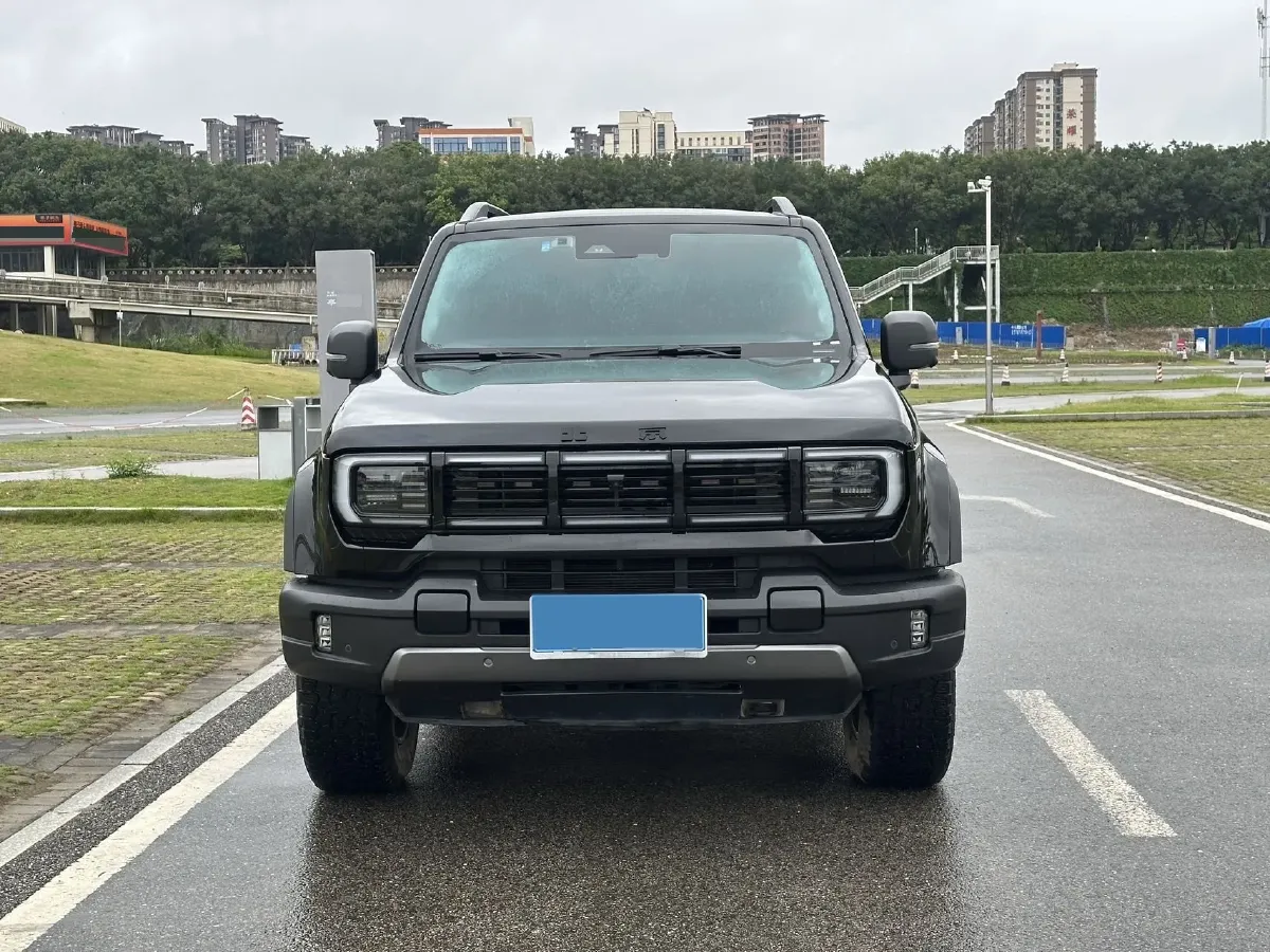 2024 Beijing BJ40 2.0T 245HP L4 8AT,autocango,china used car exporter,china ev exporter,chinese used car exporter,chinese used ev exporter