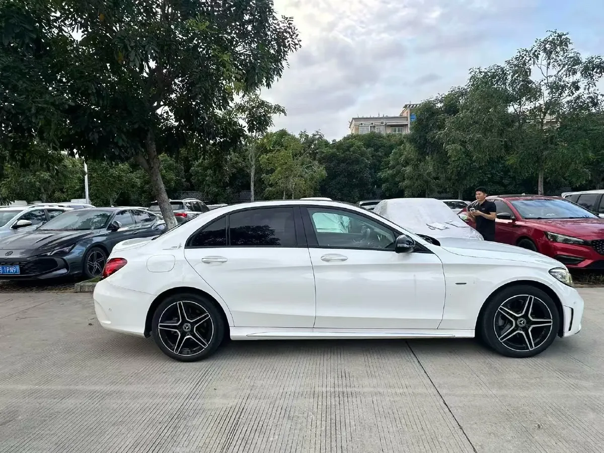 2021 Mercedes-Benz C Class 1.5T 184HP L4 9AT,autocango,china used car exporter,china ev exporter,chinese used car exporter,chinese used ev exporter