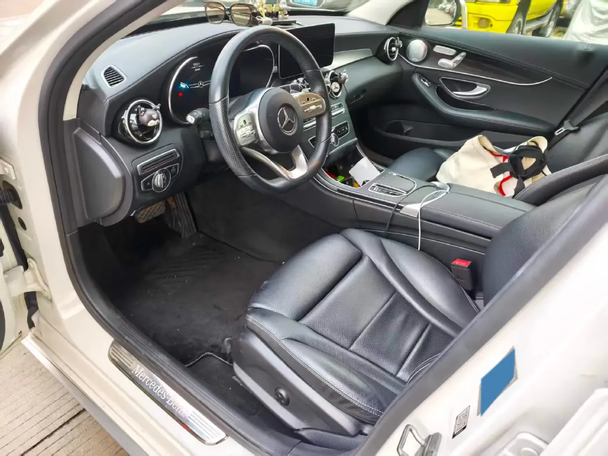 2021 Mercedes-Benz C Class 1.5T 184HP L4 9AT,autocango,china used car exporter,china ev exporter,chinese used car exporter,chinese used ev exporter