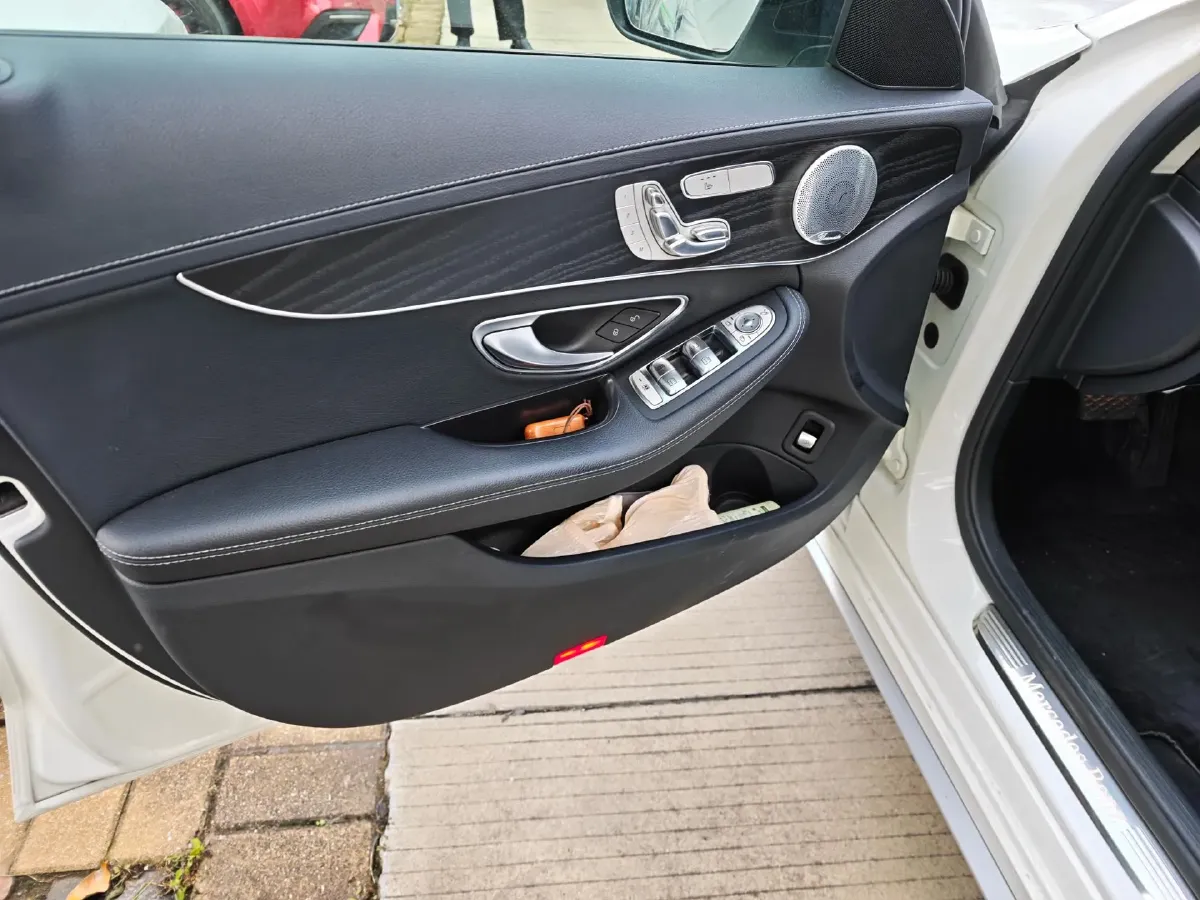 2021 Mercedes-Benz C Class 1.5T 184HP L4 9AT,autocango,china used car exporter,china ev exporter,chinese used car exporter,chinese used ev exporter
