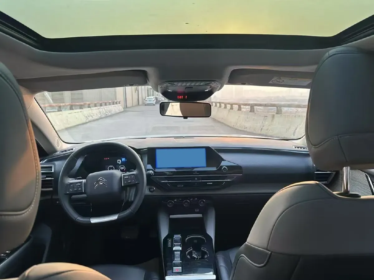 2022 Citroen C5 X 1.6T 175HP L4 8AT,autocango,china used car exporter,china ev exporter,chinese used car exporter,chinese used ev exporter