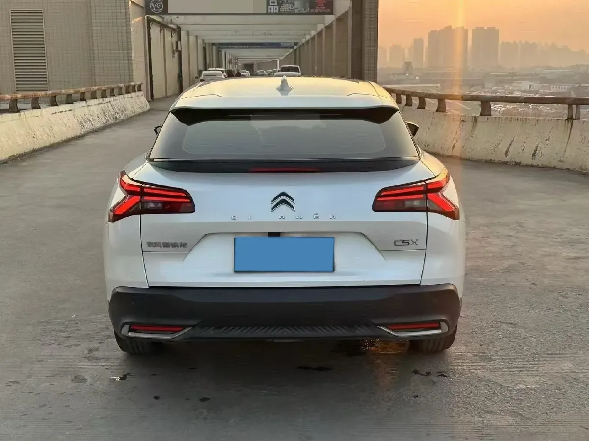 2022 Citroen C5 X 1.6T 175HP L4 8AT,autocango,china used car exporter,china ev exporter,chinese used car exporter,chinese used ev exporter