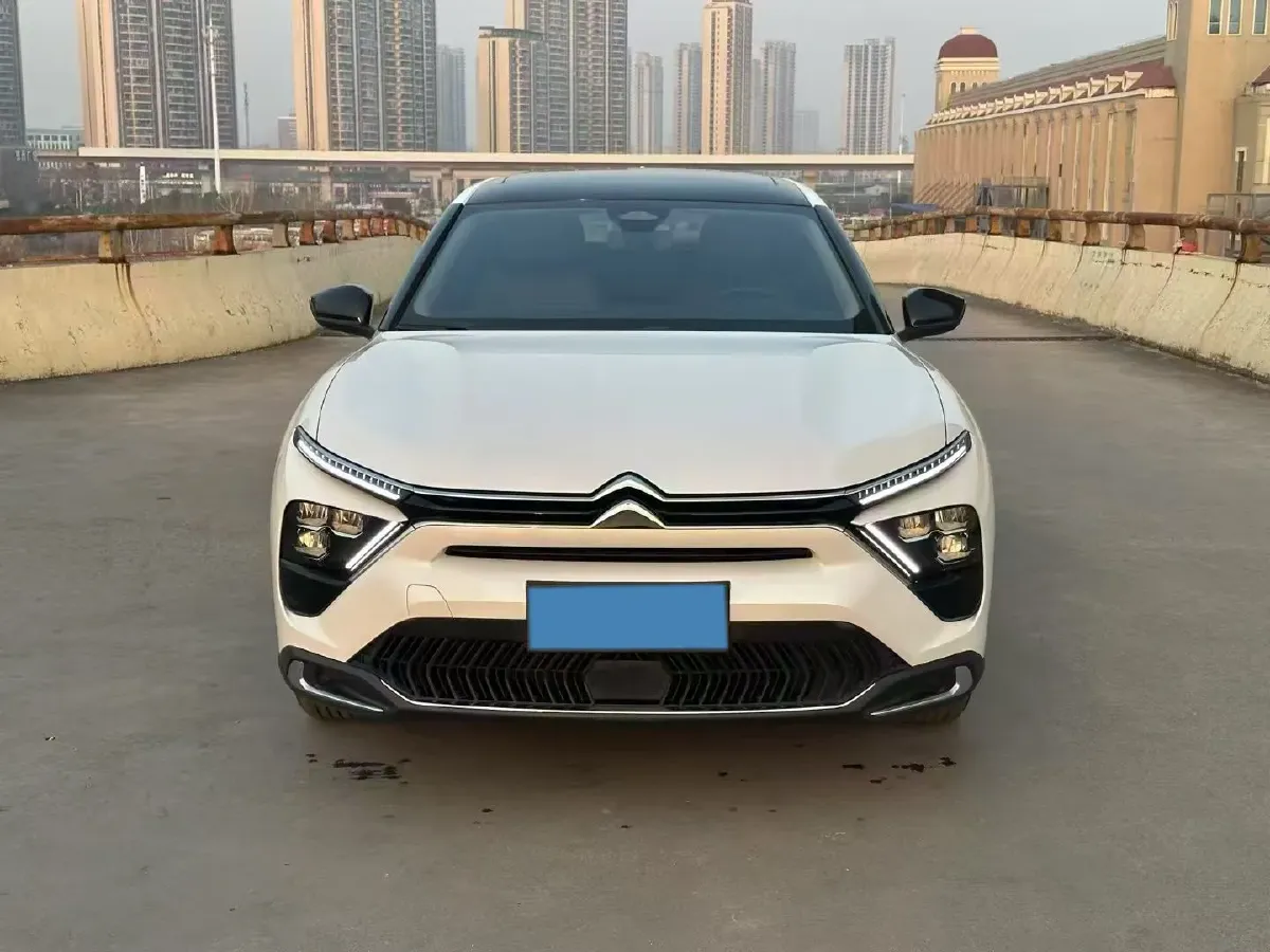 2022 Citroen C5 X 1.6T 175HP L4 8AT,autocango,china used car exporter,china ev exporter,chinese used car exporter,chinese used ev exporter