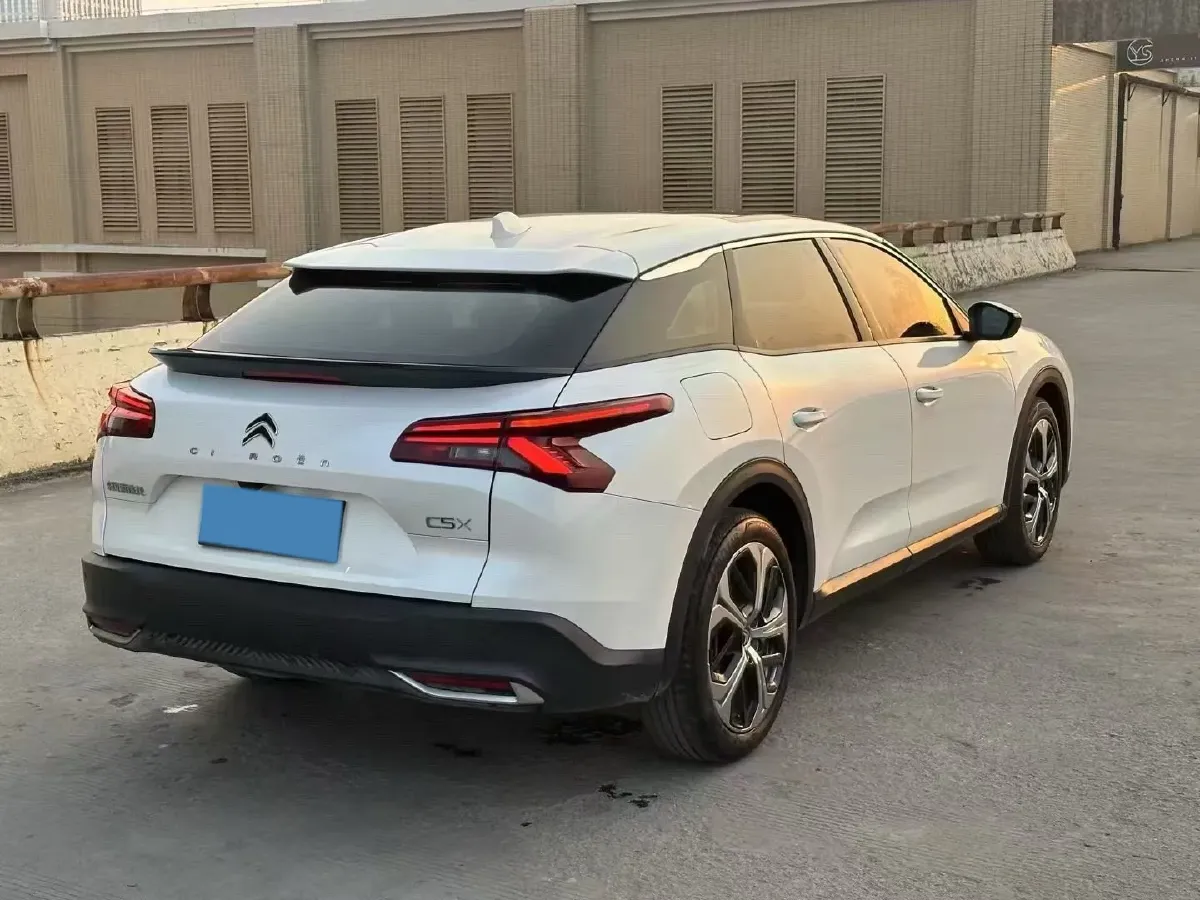 2022 Citroen C5 X 1.6T 175HP L4 8AT,autocango,china used car exporter,china ev exporter,chinese used car exporter,chinese used ev exporter