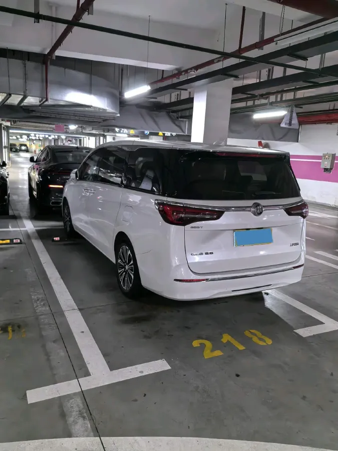 2020 Buick GL8 2.0T 237HP L4 9AT,autocango,china used car exporter,china ev exporter,chinese used car exporter,chinese used ev exporter