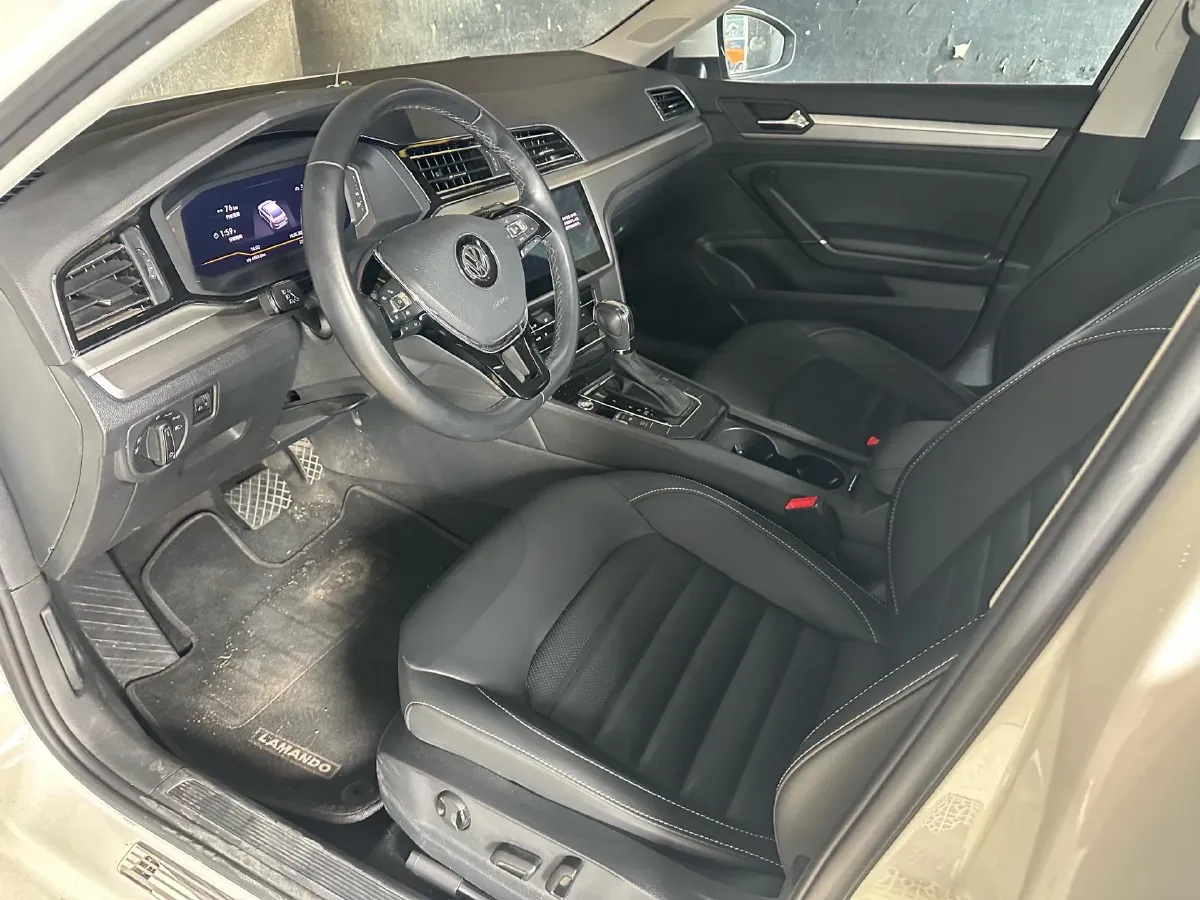2021 Volkswagen T-Roc 1.4T 150HP L4 7DCT,autocango,china used car exporter,china ev exporter,chinese used car exporter,chinese used ev exporter