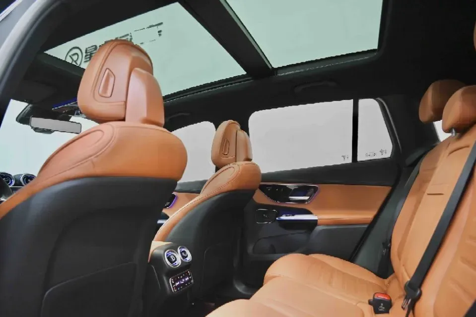2025 Mercedes-Benz GLC Class 2.0T 258HP L4 9AT,autocango,china used car exporter,china ev exporter,chinese used car exporter,chinese used ev exporter