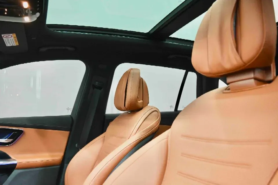 2025 Mercedes-Benz GLC Class 2.0T 258HP L4 9AT,autocango,china used car exporter,china ev exporter,chinese used car exporter,chinese used ev exporter