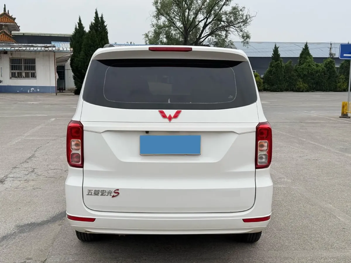 2019 WuLing HongGuang 1.5L 99HP L4 6MT,autocango,china used car exporter,china ev exporter,chinese used car exporter,chinese used ev exporter