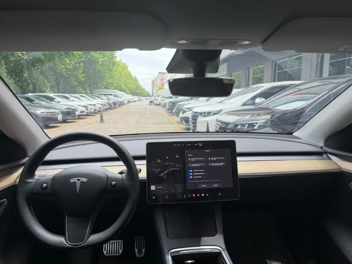 2022 Tesla Model Y BEV 60KWH,autocango,china used car exporter,china ev exporter,chinese used car exporter,chinese used ev exporter