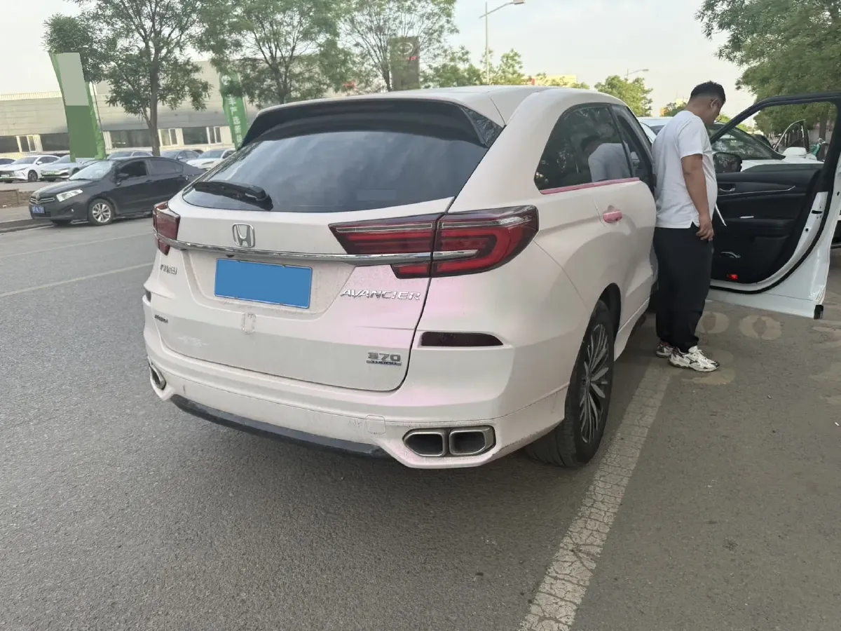 2020 Honda Avancier 2.0T 272HP L4 9AT,autocango,china used car exporter,china ev exporter,chinese used car exporter,chinese used ev exporter