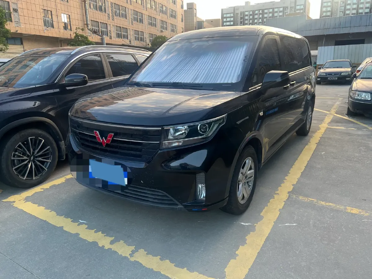 2021 WuLing ZhengChen 1.5T 147HP L4 6MT,autocango,china used car exporter,china ev exporter,chinese used car exporter,chinese used ev exporter