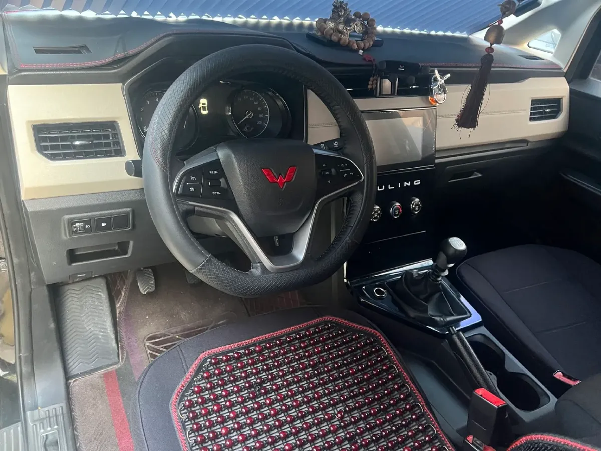 2021 WuLing ZhengChen 1.5T 147HP L4 6MT,autocango,china used car exporter,china ev exporter,chinese used car exporter,chinese used ev exporter