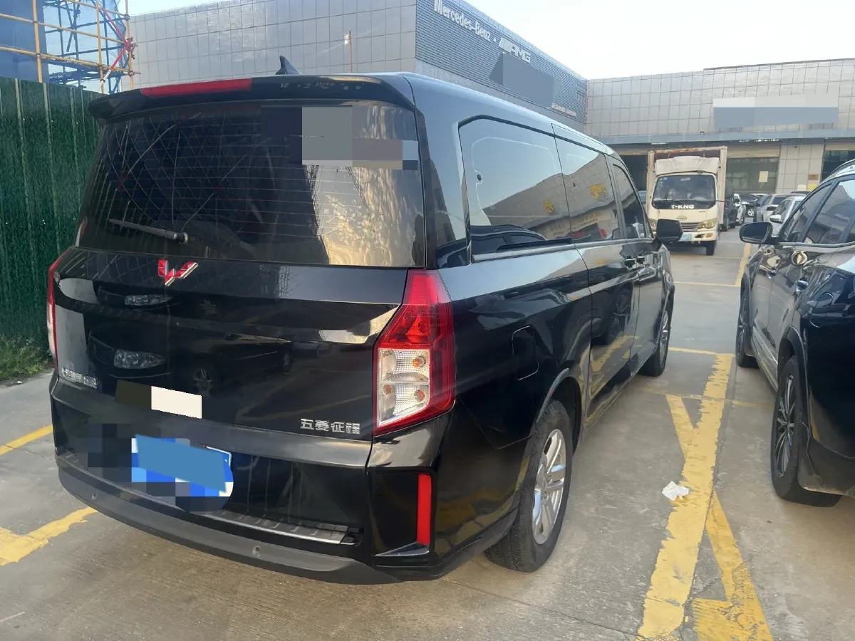 2021 WuLing ZhengChen 1.5T 147HP L4 6MT,autocango,china used car exporter,china ev exporter,chinese used car exporter,chinese used ev exporter
