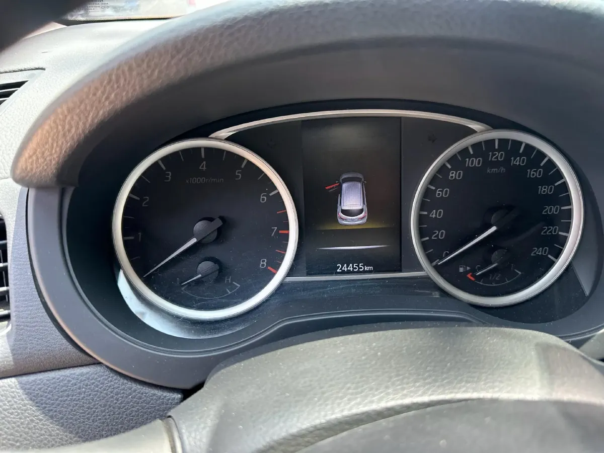 2021 Nissan Tiida 1.6L 122HP L4 CVT,autocango,china used car exporter,china ev exporter,chinese used car exporter,chinese used ev exporter