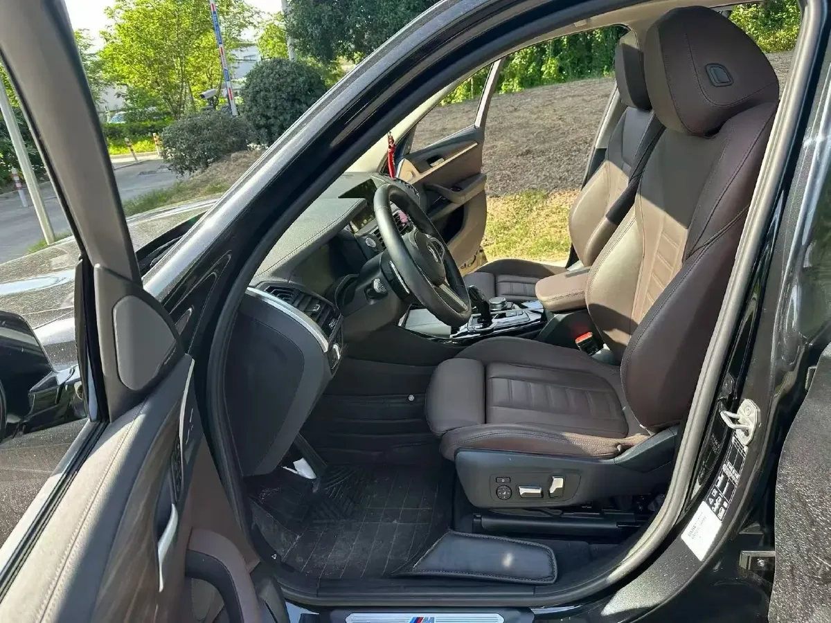 2021 BMW X3 2.0T 224HP L4 8AT,autocango,china used car exporter,china ev exporter,chinese used car exporter,chinese used ev exporter