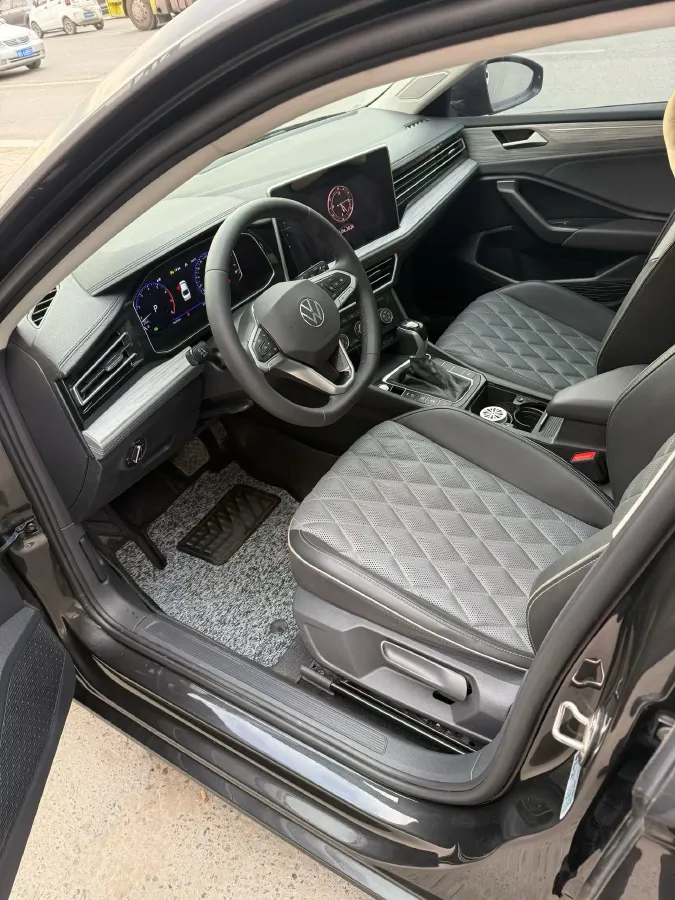 2023 Volkswagen Sagitar 1.5T 160HP L4 7DCT,autocango,china used car exporter,china ev exporter,chinese used car exporter,chinese used ev exporter