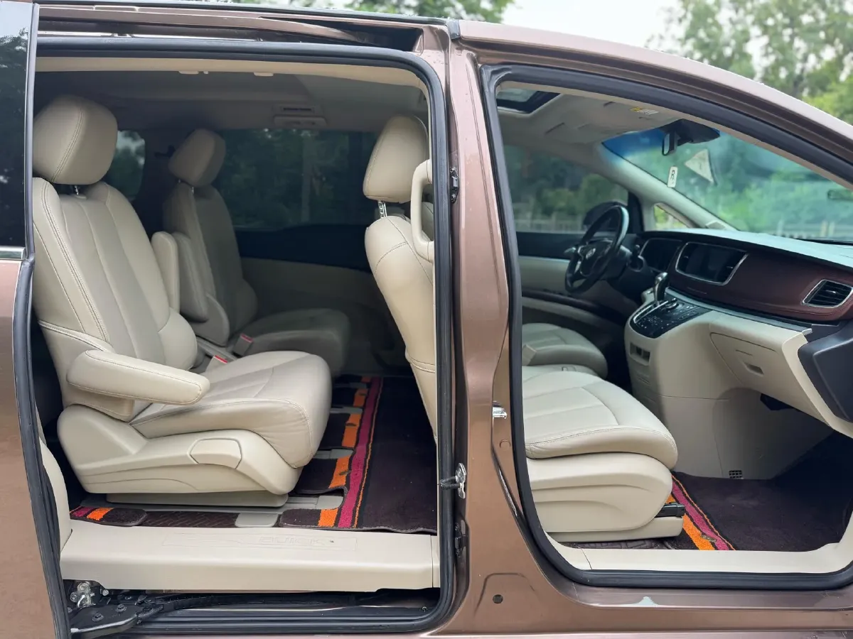 2018 Buick GL8 2.0T 260HP L4 6AT,autocango,china used car exporter,china ev exporter,chinese used car exporter,chinese used ev exporter