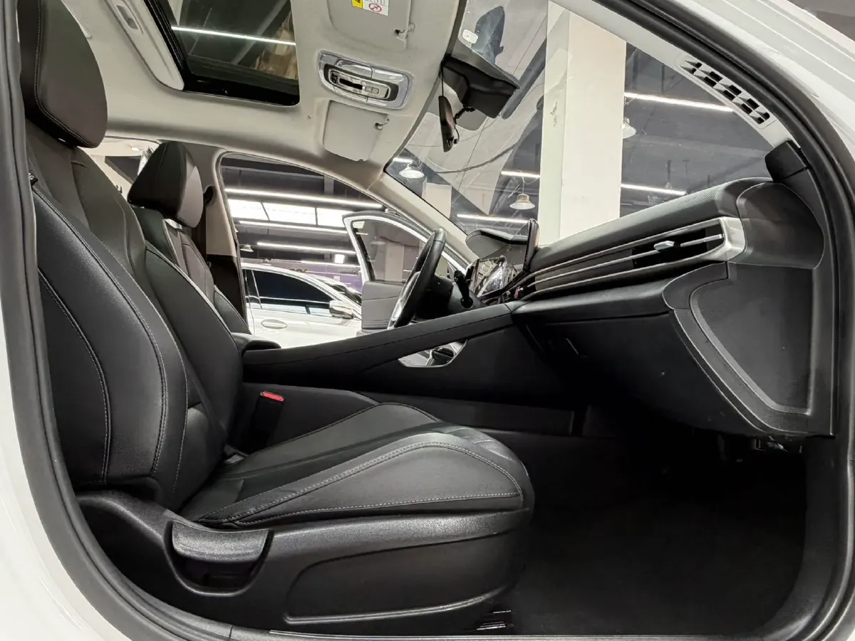 2022 Hyundai Elantra 1.5L 115HP L4 CVT,autocango,china used car exporter,china ev exporter,chinese used car exporter,chinese used ev exporter