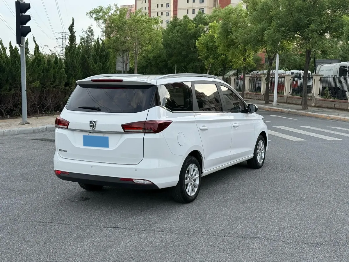 2018 BaoJun 360 1.5L 112HP L4 6MT,autocango,china used car exporter,china ev exporter,chinese used car exporter,chinese used ev exporter