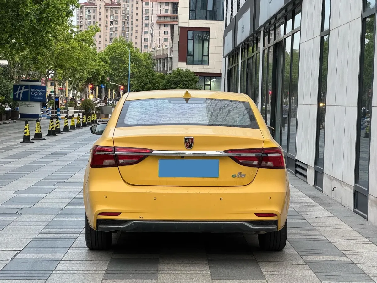 2019 Roewe i6 1.5T 169HP L4 AMT PHEV 9.1KWH,autocango,china used car exporter,china ev exporter,chinese used car exporter,chinese used ev exporter