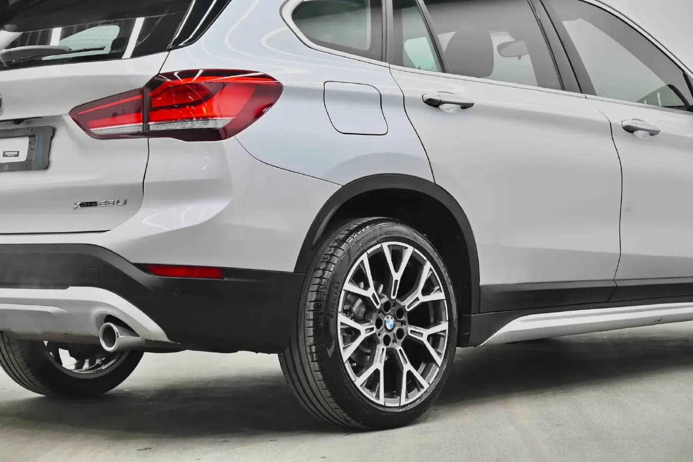 2022 BMW X1 2.0T 192HP L4 8AT,autocango,china used car exporter,china ev exporter,chinese used car exporter,chinese used ev exporter