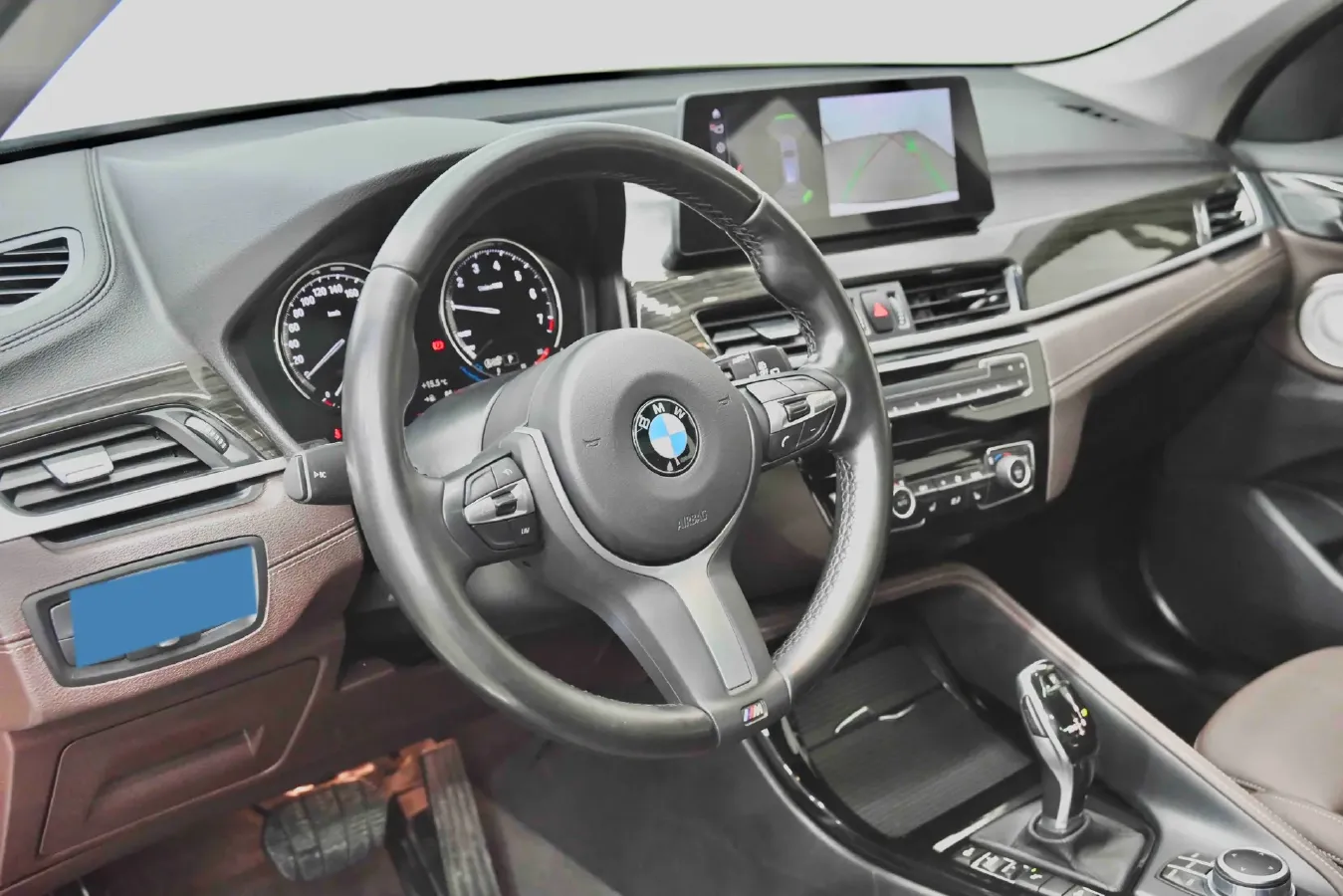 2022 BMW X1 2.0T 192HP L4 8AT,autocango,china used car exporter,china ev exporter,chinese used car exporter,chinese used ev exporter