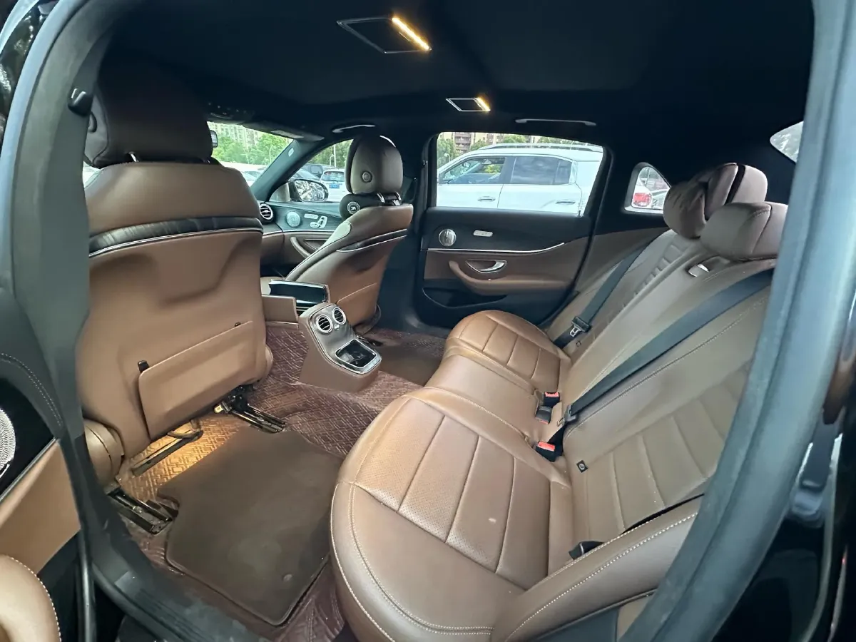 2021 Mercedes-Benz E Class 2.0T 258HP L4 9AT,autocango,china used car exporter,china ev exporter,chinese used car exporter,chinese used ev exporter
