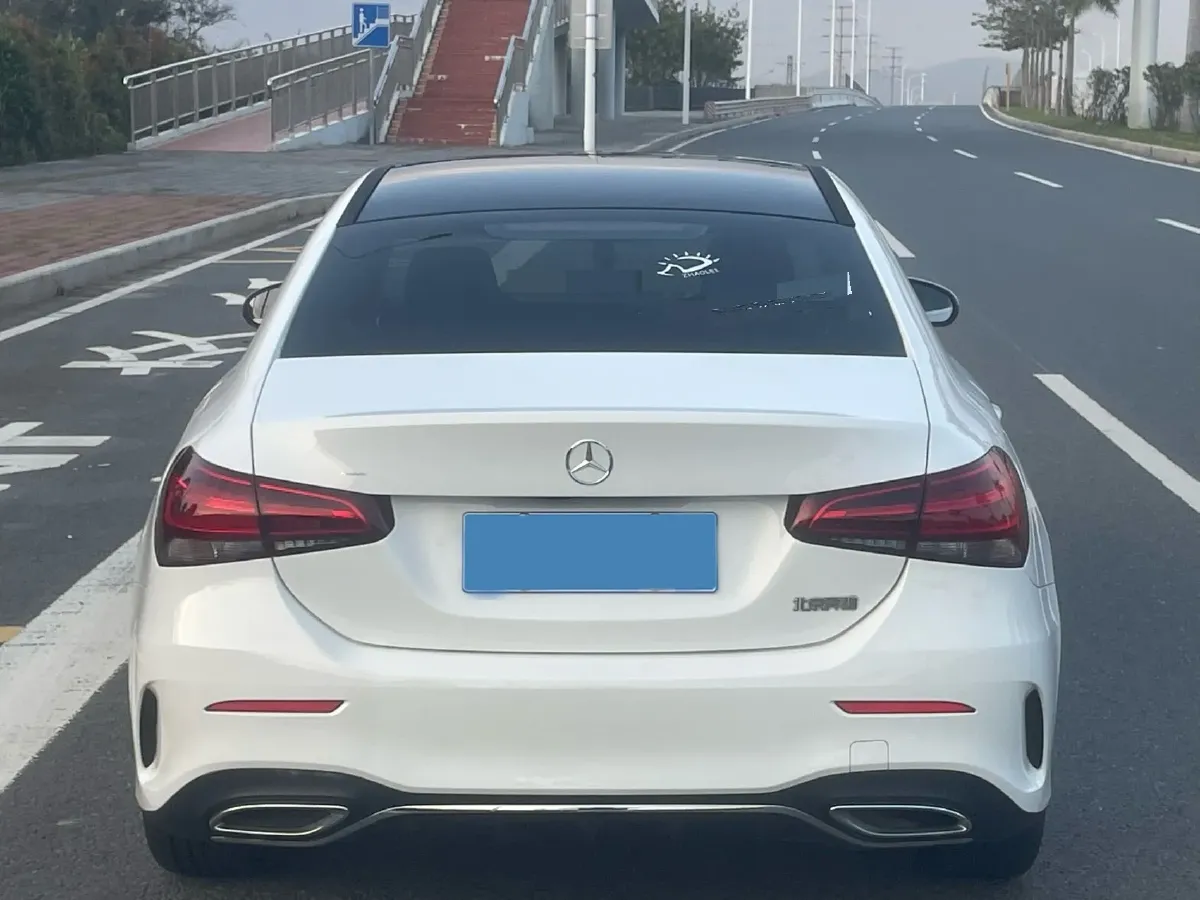 2021 Mercedes-Benz A Class 1.3T 136HP L4 7DCT,autocango,china used car exporter,china ev exporter,chinese used car exporter,chinese used ev exporter