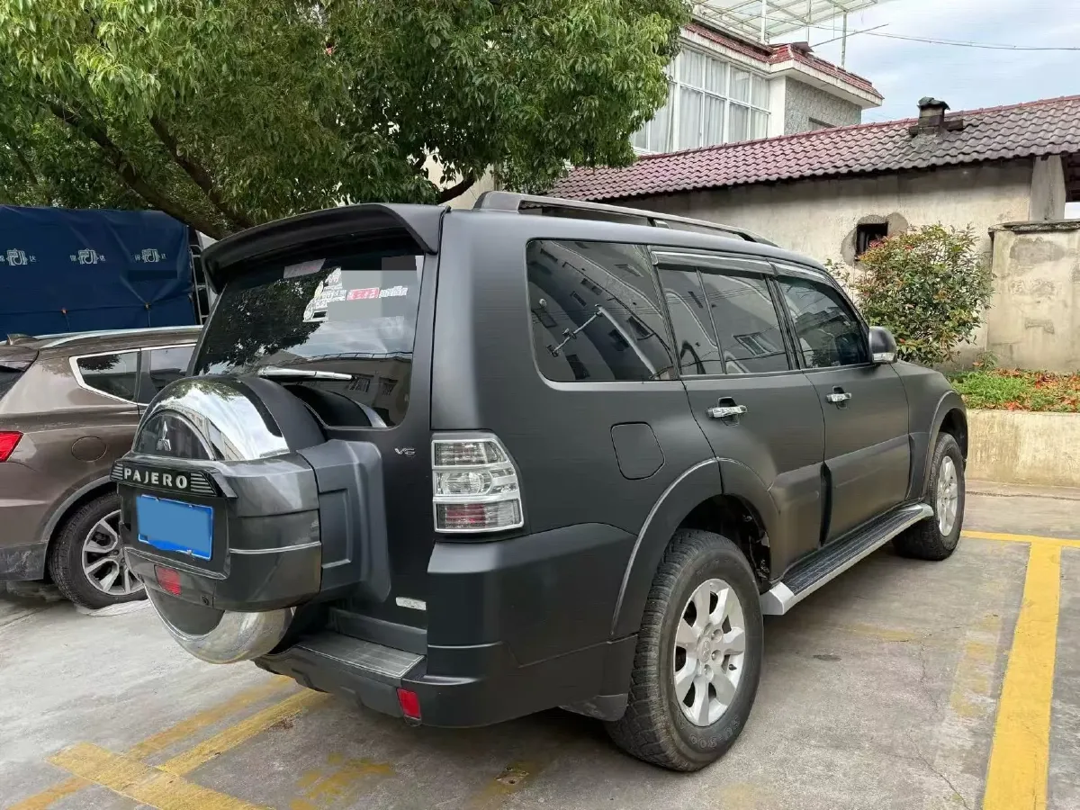 2019 Mitsubishi Pajero 3.0L 174HP V6 5AT,autocango,china used car exporter,china ev exporter,chinese used car exporter,chinese used ev exporter