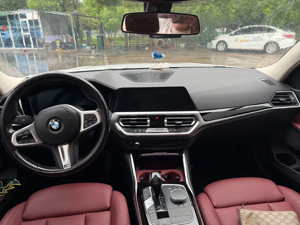 2021 BMW 3 Series 2.0T 156HP L4 8AT,autocango,china used car exporter,china ev exporter,chinese used car exporter,chinese used ev exporter