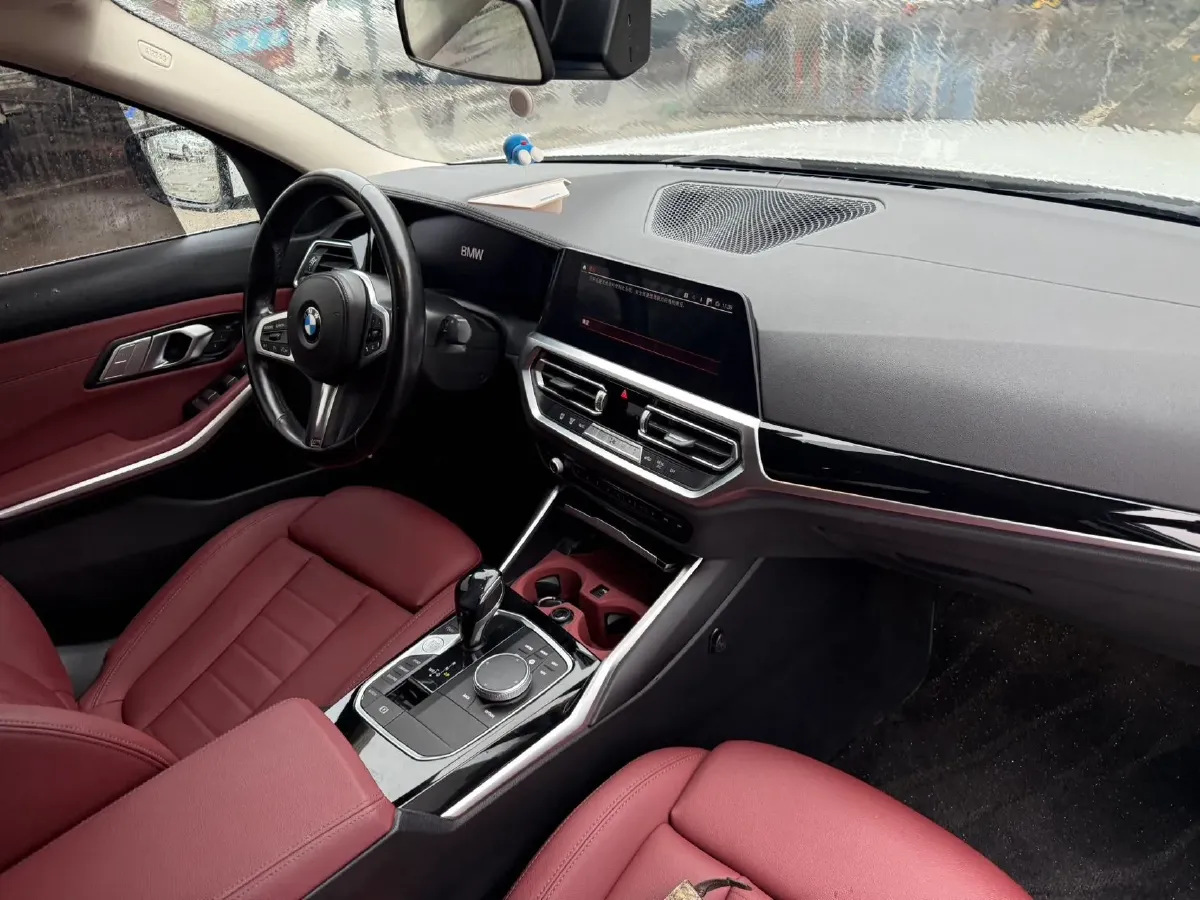 2021 BMW 3 Series 2.0T 156HP L4 8AT,autocango,china used car exporter,china ev exporter,chinese used car exporter,chinese used ev exporter