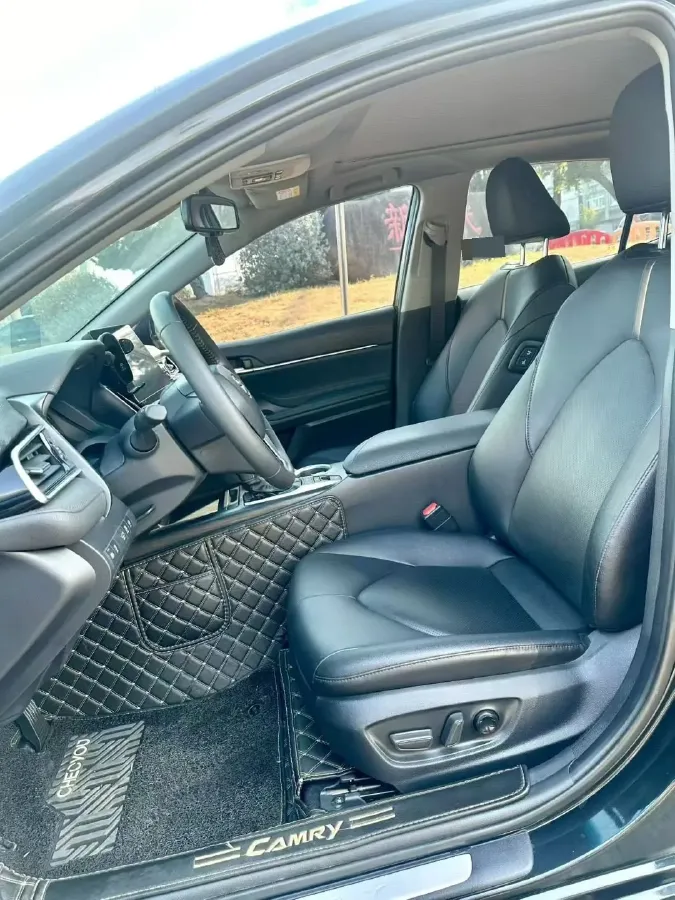 2021 Toyota Camry 2.5L 209HP L4 8AT,autocango,china used car exporter,china ev exporter,chinese used car exporter,chinese used ev exporter