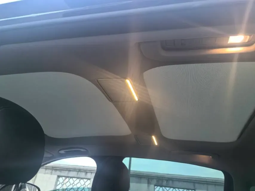 2021 Mercedes-Benz E Class 2.0T 197HP L4 9AT,autocango,china used car exporter,china ev exporter,chinese used car exporter,chinese used ev exporter