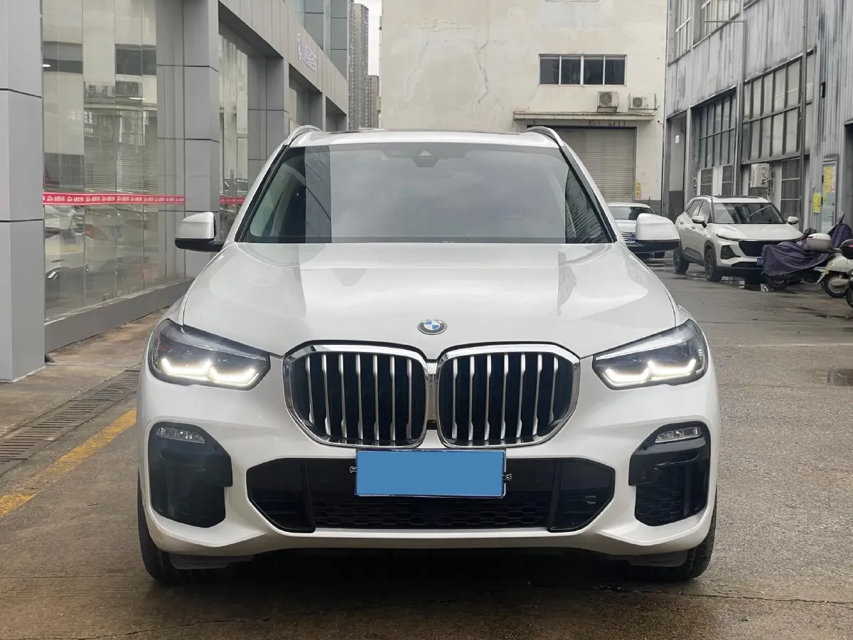 2020 BMW X5 2.0T 265HP L4 8AT,autocango,china used car exporter,china ev exporter,chinese used car exporter,chinese used ev exporter