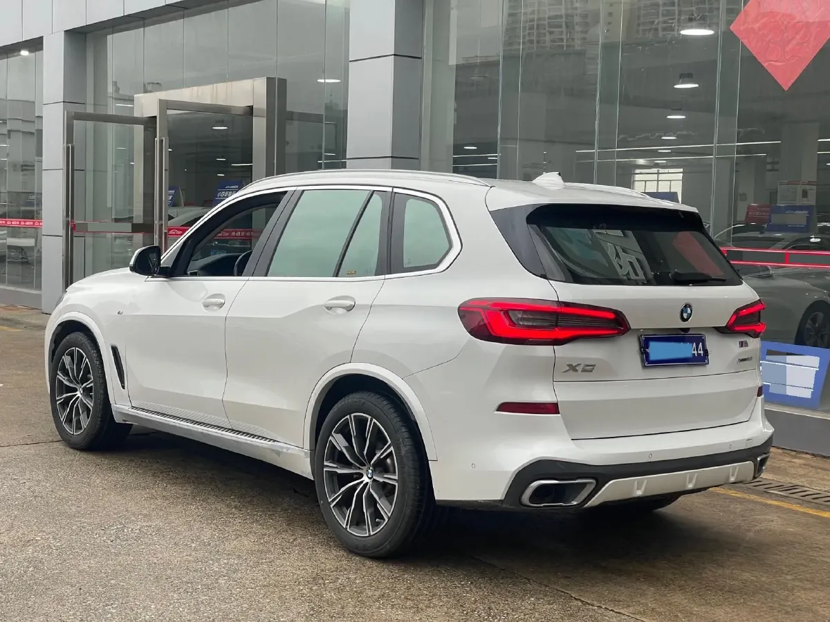 2020 BMW X5 2.0T 265HP L4 8AT,autocango,china used car exporter,china ev exporter,chinese used car exporter,chinese used ev exporter