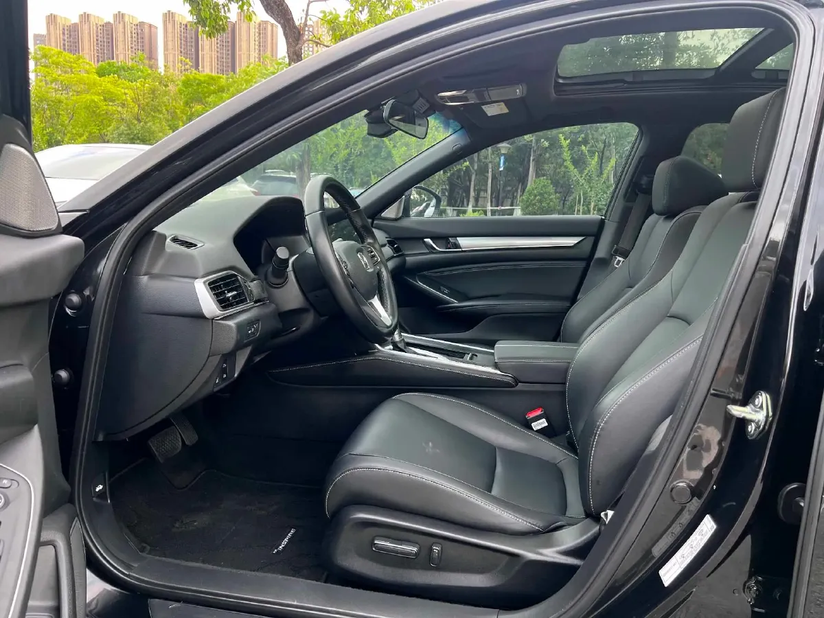 2022 Honda Inspire 1.5T 194HP L4 CVT,autocango,china used car exporter,china ev exporter,chinese used car exporter,chinese used ev exporter