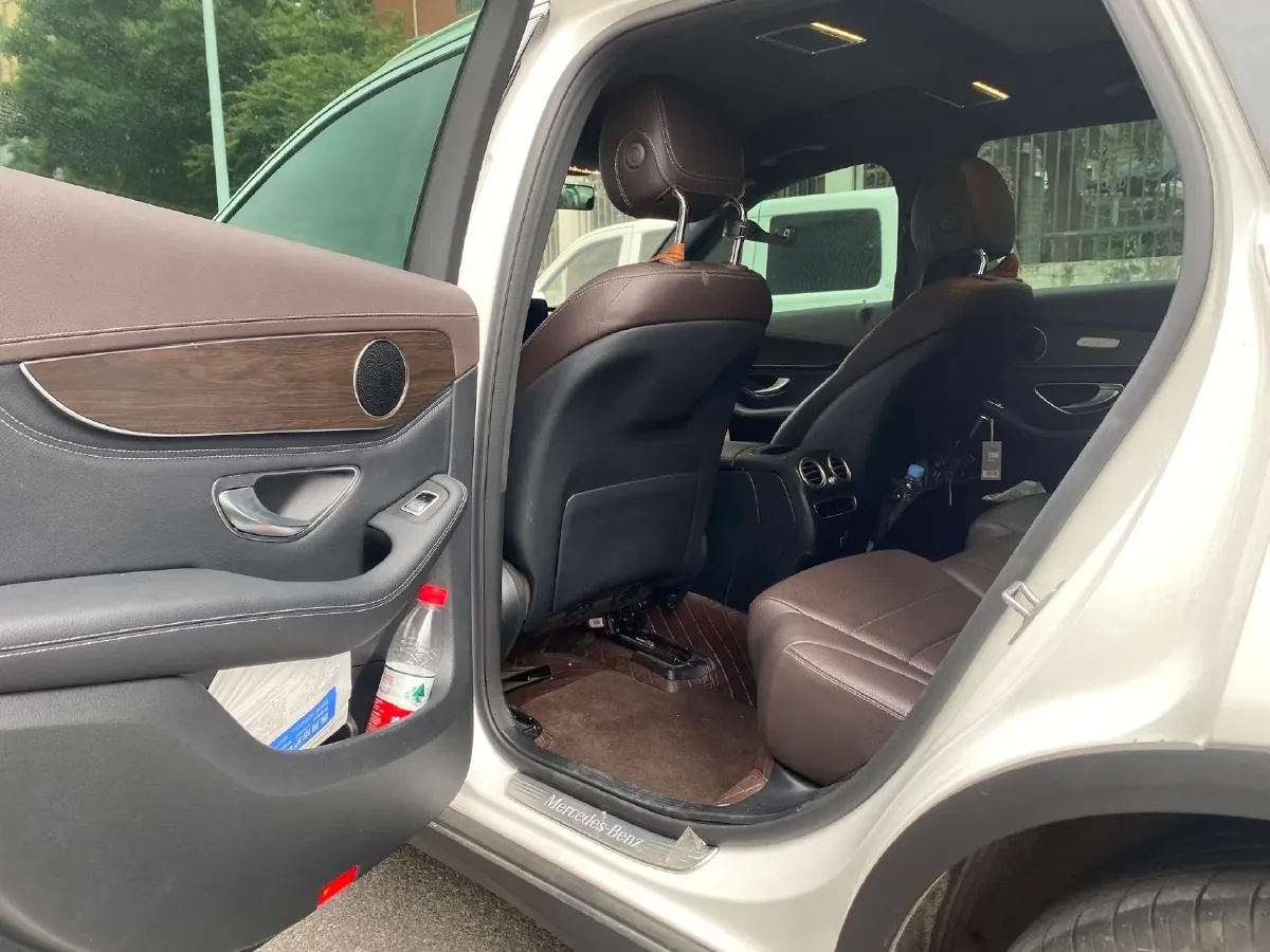 2020 Mercedes-Benz GLC Class 2.0T 197HP L4 9AT,autocango,china used car exporter,china ev exporter,chinese used car exporter,chinese used ev exporter