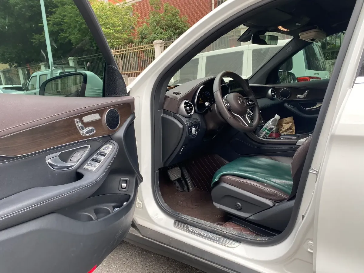 2020 Mercedes-Benz GLC Class 2.0T 197HP L4 9AT,autocango,china used car exporter,china ev exporter,chinese used car exporter,chinese used ev exporter