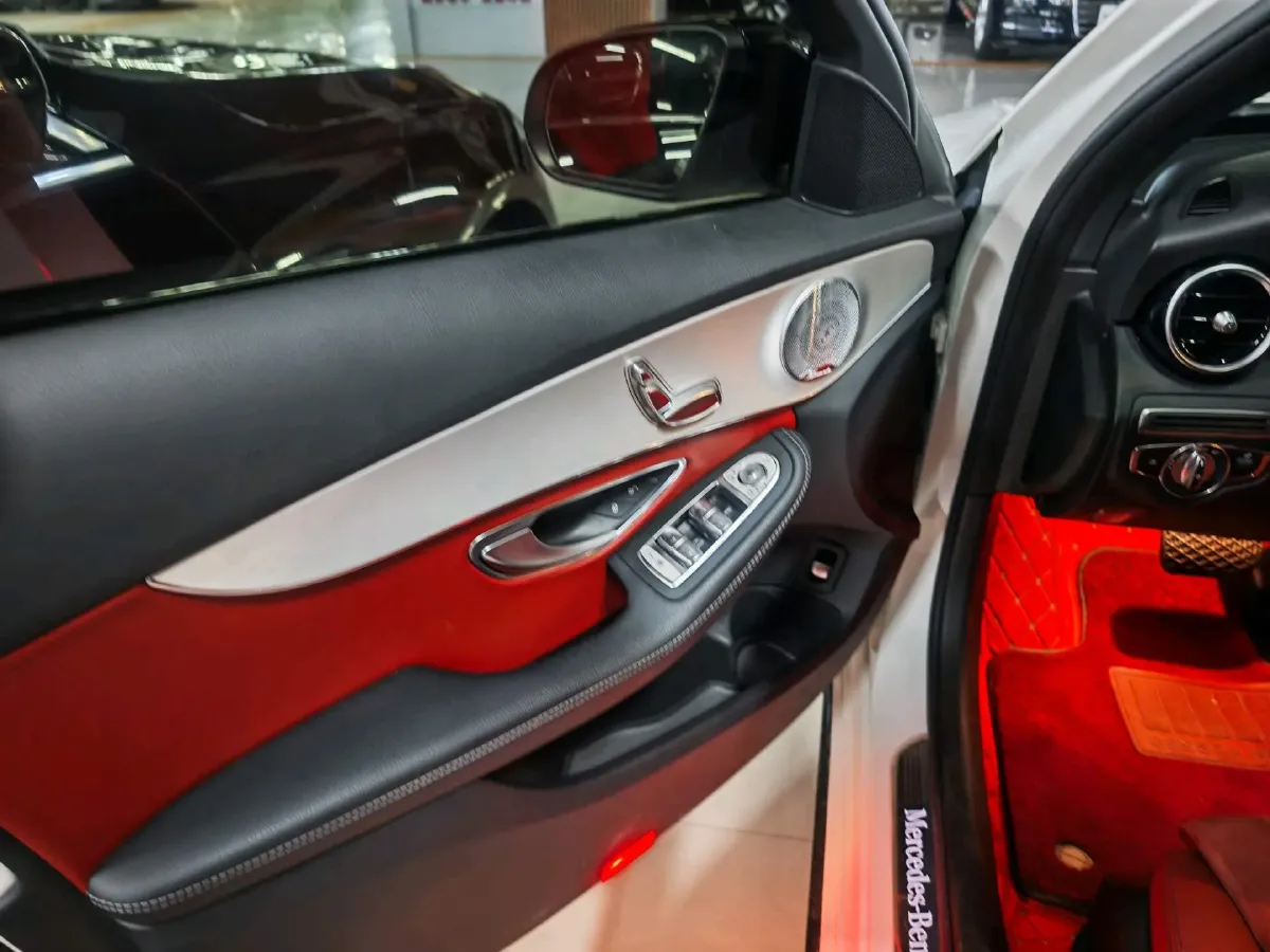 2021 Mercedes-Benz C Class 1.5T 184HP L4 9AT,autocango,china used car exporter,china ev exporter,chinese used car exporter,chinese used ev exporter
